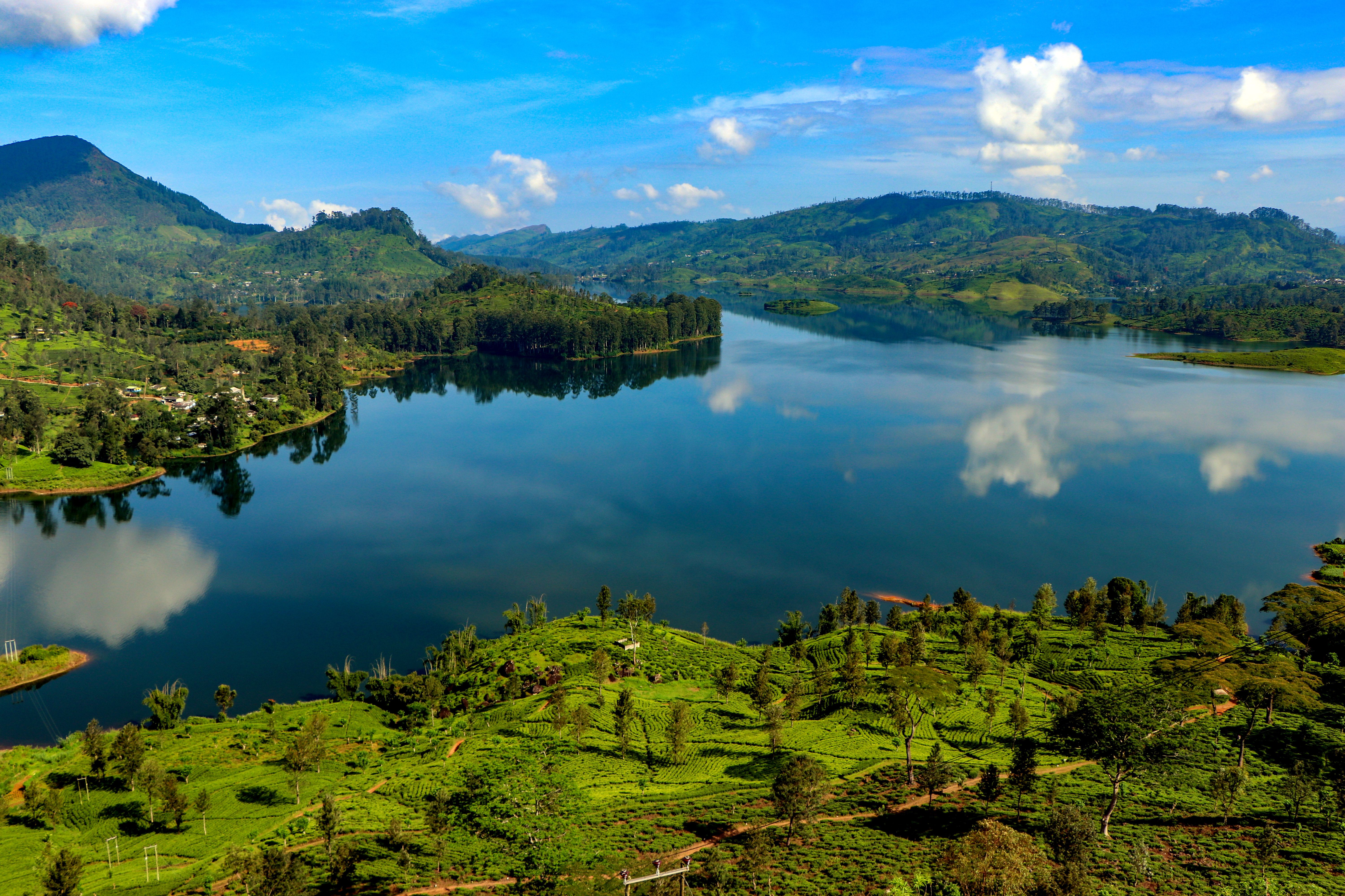 Castlereagh Lake reflecting hills and sky in the tea country